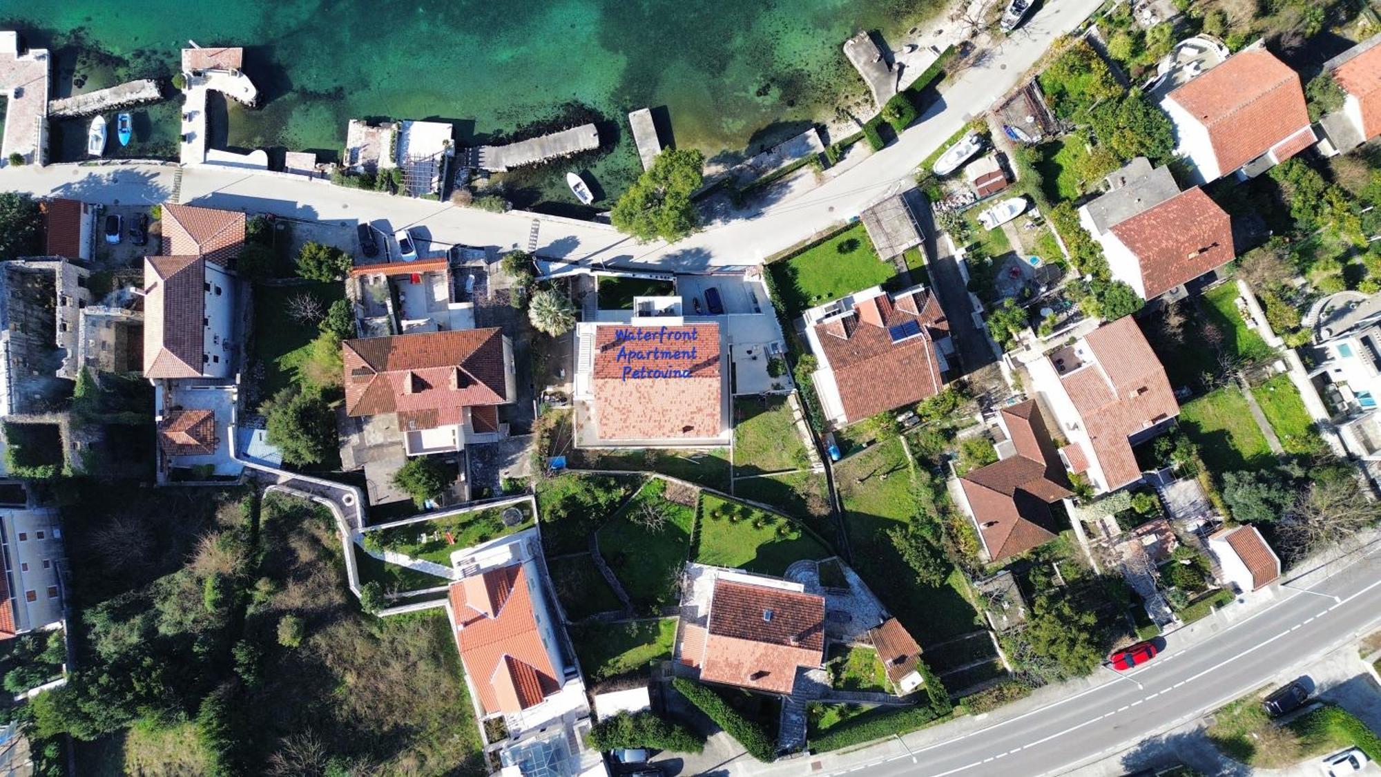 Waterfront Apartment Petrovina Cattaro Esterno foto